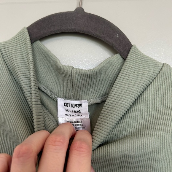 Cotton-On Sleeveless Ribbed Mock Neck Top - Green - Picture 2 of 3